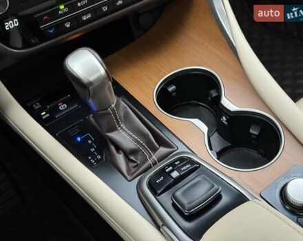 Бежевый Лексус РХ, объемом двигателя 3.46 л и пробегом 125 тыс. км за 34900 $, фото 22 на Automoto.ua