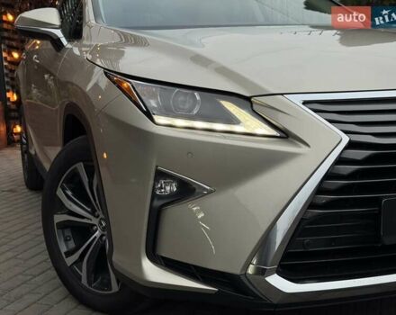 Бежевый Лексус РХ, объемом двигателя 3.46 л и пробегом 125 тыс. км за 34900 $, фото 3 на Automoto.ua