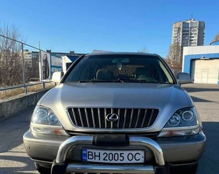 Бежевый Лексус РХ, объемом двигателя 3 л и пробегом 295 тыс. км за 5300 $, фото 1 на Automoto.ua