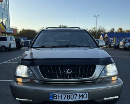 Бежевий Лексус РХ, об'ємом двигуна 3 л та пробігом 327 тис. км за 5700 $, фото 1 на Automoto.ua