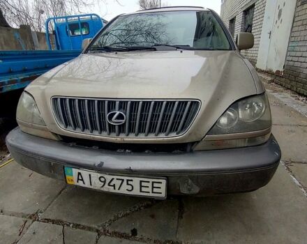 Бежевый Лексус РХ, объемом двигателя 30 л и пробегом 300 тыс. км за 5000 $, фото 1 на Automoto.ua