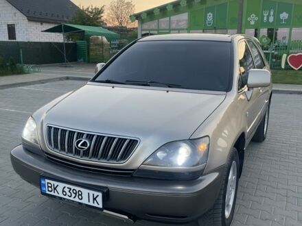 Лексус РХ 2002 у Вараш (Кузнецовськ) на Automoto.ua Бежевий Лексус РХ, об'ємом двигуна 3 л та пробігом 277 тис. км за 8300 $, фото 1 на Automoto.ua