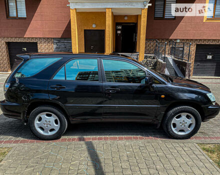 Черный Лексус РХ, объемом двигателя 3 л и пробегом 300 тыс. км за 7500 $, фото 10 на Automoto.ua