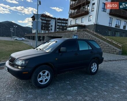 Черный Лексус РХ, объемом двигателя 3 л и пробегом 300 тыс. км за 4999 $, фото 3 на Automoto.ua