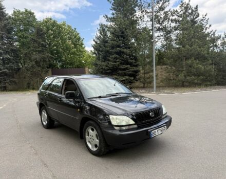 Черный Лексус РХ, объемом двигателя 3 л и пробегом 331 тыс. км за 3900 $, фото 1 на Automoto.ua