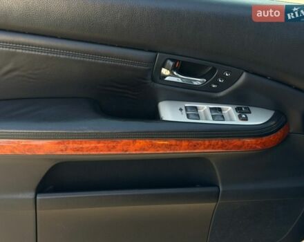Черный Лексус РХ, объемом двигателя 3.3 л и пробегом 296 тыс. км за 10300 $, фото 30 на Automoto.ua