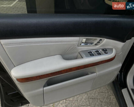 Черный Лексус РХ, объемом двигателя 3 л и пробегом 271 тыс. км за 7900 $, фото 17 на Automoto.ua