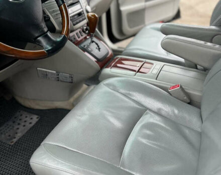 Черный Лексус РХ, объемом двигателя 3.46 л и пробегом 195 тыс. км за 12000 $, фото 12 на Automoto.ua