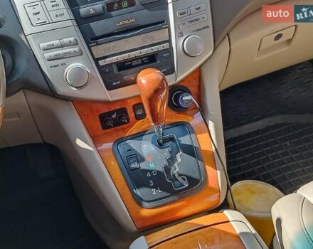 Черный Лексус РХ, объемом двигателя 3.5 л и пробегом 187 тыс. км за 11390 $, фото 17 на Automoto.ua