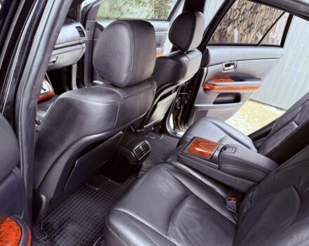 Черный Лексус РХ, объемом двигателя 0 л и пробегом 170 тыс. км за 11500 $, фото 5 на Automoto.ua