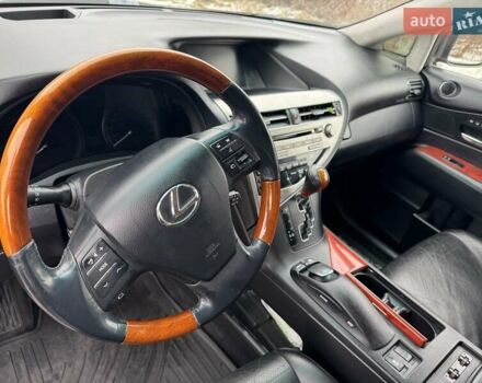 Черный Лексус РХ, объемом двигателя 3.46 л и пробегом 190 тыс. км за 16000 $, фото 3 на Automoto.ua