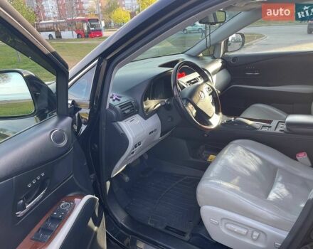 Черный Лексус РХ, объемом двигателя 3.46 л и пробегом 210 тыс. км за 17750 $, фото 2 на Automoto.ua