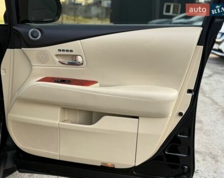 Чорний Лексус РХ, об'ємом двигуна 3.46 л та пробігом 273 тис. км за 16000 $, фото 32 на Automoto.ua