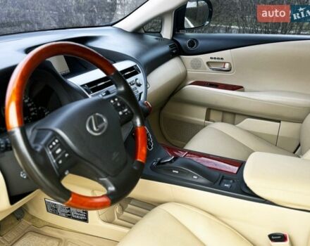 Черный Лексус РХ, объемом двигателя 3.46 л и пробегом 238 тыс. км за 19700 $, фото 17 на Automoto.ua