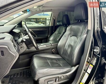 Черный Лексус РХ, объемом двигателя 3.46 л и пробегом 213 тыс. км за 28000 $, фото 10 на Automoto.ua