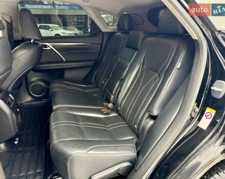 Черный Лексус РХ, объемом двигателя 3.46 л и пробегом 213 тыс. км за 28000 $, фото 11 на Automoto.ua