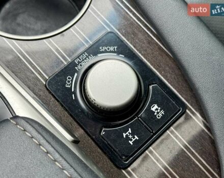 Черный Лексус РХ, объемом двигателя 3.46 л и пробегом 213 тыс. км за 28000 $, фото 23 на Automoto.ua