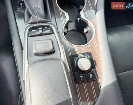 Чорний Лексус РХ, об'ємом двигуна 3.46 л та пробігом 195 тис. км за 25900 $, фото 56 на Automoto.ua