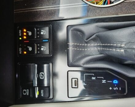 Черный Лексус РХ, объемом двигателя 3 л и пробегом 140 тыс. км за 39800 $, фото 5 на Automoto.ua