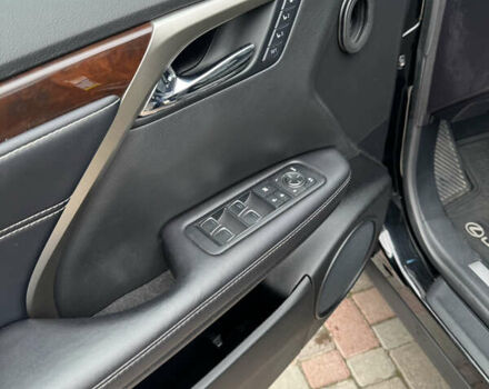 Лексус РХ 2016 у Кропивницькому (Кіровограді) на Automoto.ua Чорний Лексус РХ, об'ємом двигуна 3.5 л та пробігом 96 тис. км за 32500 $, фото 5 на Automoto.ua