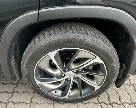 Черный Лексус РХ, объемом двигателя 2 л и пробегом 163 тыс. км за 31000 $, фото 24 на Automoto.ua