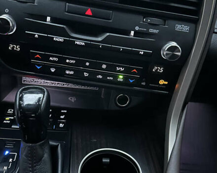 Чорний Лексус РХ, об'ємом двигуна 2 л та пробігом 163 тис. км за 31000 $, фото 12 на Automoto.ua