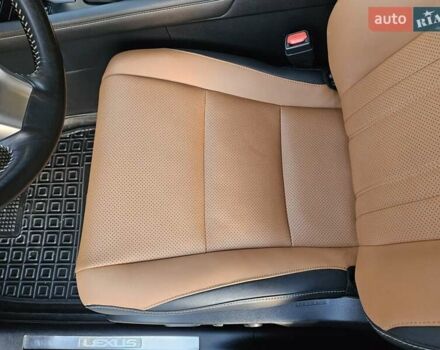 Чорний Лексус РХ, об'ємом двигуна 2 л та пробігом 108 тис. км за 31500 $, фото 16 на Automoto.ua