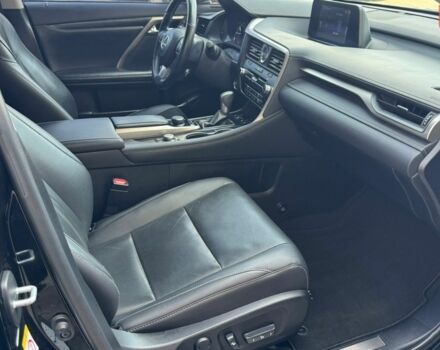 Чорний Лексус РХ, об'ємом двигуна 2 л та пробігом 80 тис. км за 35228 $, фото 5 на Automoto.ua