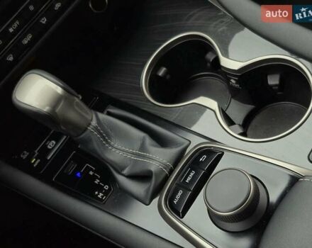 Чорний Лексус РХ, об'ємом двигуна 2 л та пробігом 60 тис. км за 39699 $, фото 26 на Automoto.ua