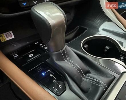 Черный Лексус РХ, объемом двигателя 3.46 л и пробегом 46 тыс. км за 55400 $, фото 54 на Automoto.ua