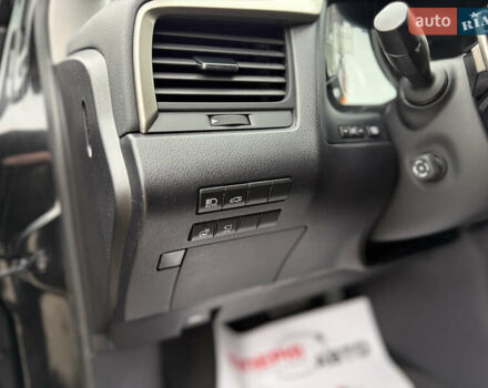 Черный Лексус РХ, объемом двигателя 3.46 л и пробегом 57 тыс. км за 41400 $, фото 14 на Automoto.ua