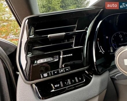 Черный Лексус РХ, объемом двигателя 2.4 л и пробегом 85 тыс. км за 59500 $, фото 36 на Automoto.ua