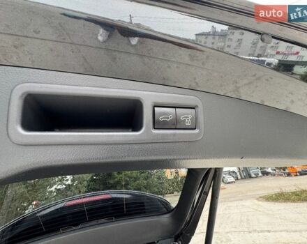 Черный Лексус РХ, объемом двигателя 2.4 л и пробегом 85 тыс. км за 59500 $, фото 97 на Automoto.ua