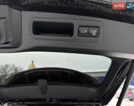 Чорний Лексус РХ, об'ємом двигуна 2.4 л та пробігом 100 тис. км за 63500 $, фото 17 на Automoto.ua