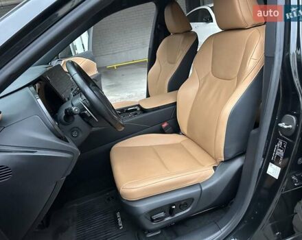 Черный Лексус РХ, объемом двигателя 2.39 л и пробегом 25 тыс. км за 69900 $, фото 46 на Automoto.ua