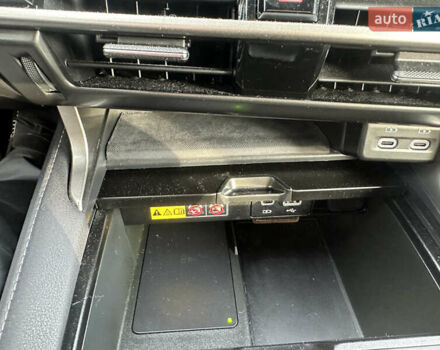 Черный Лексус РХ, объемом двигателя 2.39 л и пробегом 49 тыс. км за 59000 $, фото 25 на Automoto.ua