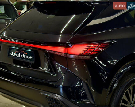Чорний Лексус РХ, об'ємом двигуна 2.4 л та пробігом 19 тис. км за 61999 $, фото 12 на Automoto.ua