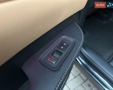 Черный Лексус РХ, объемом двигателя 2.39 л и пробегом 25 тыс. км за 69900 $, фото 62 на Automoto.ua