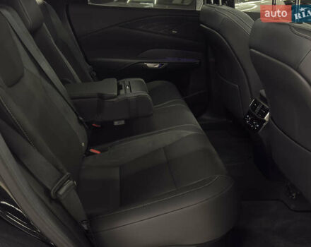 Чорний Лексус РХ, об'ємом двигуна 2.4 л та пробігом 19 тис. км за 61999 $, фото 27 на Automoto.ua