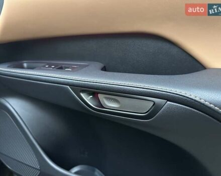 Чорний Лексус РХ, об'ємом двигуна 2.39 л та пробігом 25 тис. км за 69700 $, фото 61 на Automoto.ua