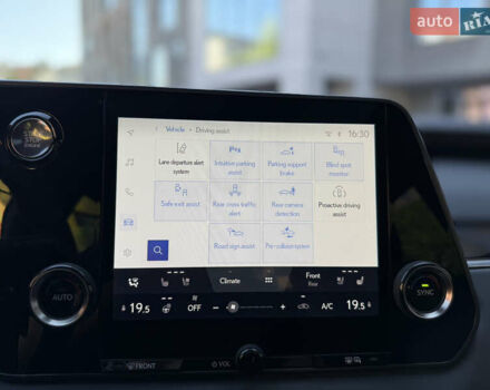 Черный Лексус РХ, объемом двигателя 2.4 л и пробегом 20 тыс. км за 56999 $, фото 39 на Automoto.ua