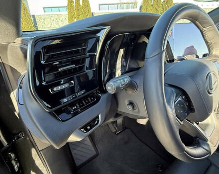 Черный Лексус РХ, объемом двигателя 2.5 л и пробегом 18 тыс. км за 85000 $, фото 5 на Automoto.ua