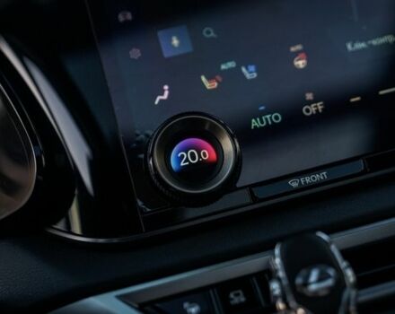 Черный Лексус РХ, объемом двигателя 2.5 л и пробегом 19 тыс. км за 83700 $, фото 44 на Automoto.ua