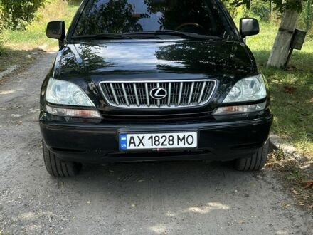 Лексус РХ 2001 в Харькове на Automoto.ua Черный Лексус РХ, объемом двигателя 3 л и пробегом 400 тыс. км за 7500 $, фото 1 на Automoto.ua
