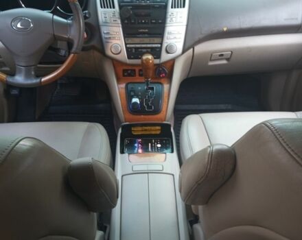 Черный Лексус РХ, объемом двигателя 0 л и пробегом 250 тыс. км за 7800 $, фото 1 на Automoto.ua