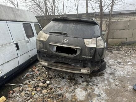 Черный Лексус РХ, объемом двигателя 3.5 л и пробегом 267 тыс. км за 4000 $, фото 1 на Automoto.ua