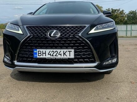 Черный Лексус РХ, объемом двигателя 2 л и пробегом 20 тыс. км за 55500 $, фото 1 на Automoto.ua