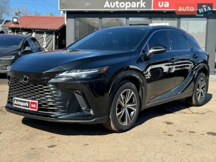 Черный Лексус РХ, объемом двигателя 2.4 л и пробегом 23 тыс. км за 51990 $, фото 1 на Automoto.ua