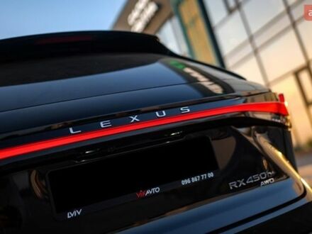 Черный Лексус РХ, объемом двигателя 2.5 л и пробегом 19 тыс. км за 83700 $, фото 1 на Automoto.ua