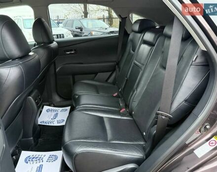 Коричневый Лексус РХ, объемом двигателя 2.67 л и пробегом 151 тыс. км за 21500 $, фото 13 на Automoto.ua